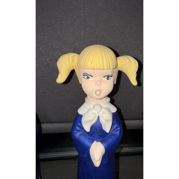 Vintage Ceramic Choir Boy & Girl Singing hand painted Christmas - Picture 3 of 13